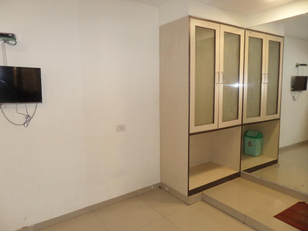 Hotel Minerva Residency Bombay